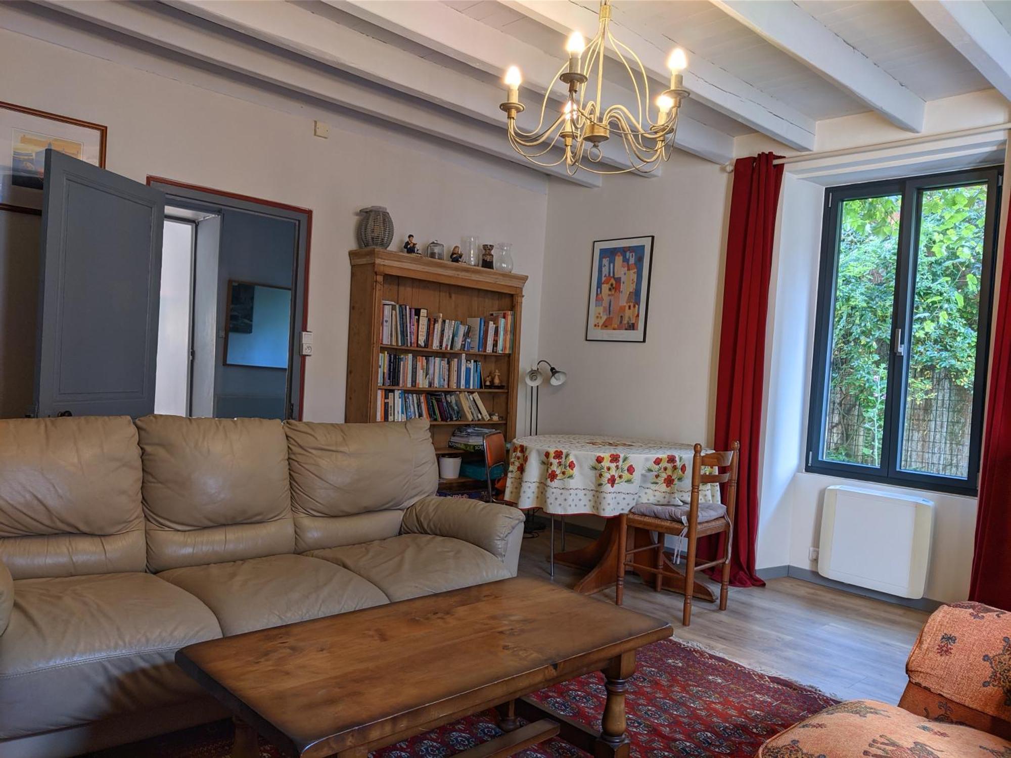 Villa Les Volets Bleus à Arçais Extérieur photo